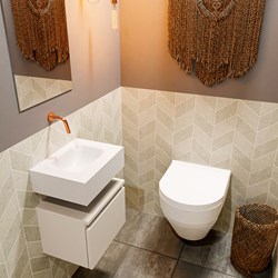 ANDOR 40cm toiletmeubel linen. LEX 40cm wastafel talc positie midden. Zonder kraangat