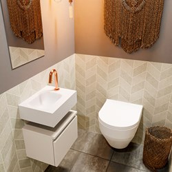 ANDOR 40cm toiletmeubel linen. LEX 40cm wastafel talc positie links. Met 1 kraangat