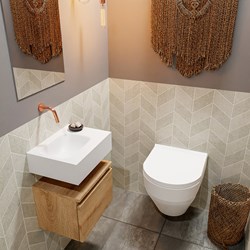 ANDOR 40cm toiletmeubel washed oak. LEX 40cm wastafel talc positie links. Zonder kraangat