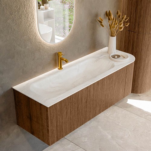 KURVE-DLUX 135cm badmeubel ronding Rechts kleur Walnut met 1 lade en 1 deur. Wastafel BIG MEDIUM Links 1 kraangat Ostra.