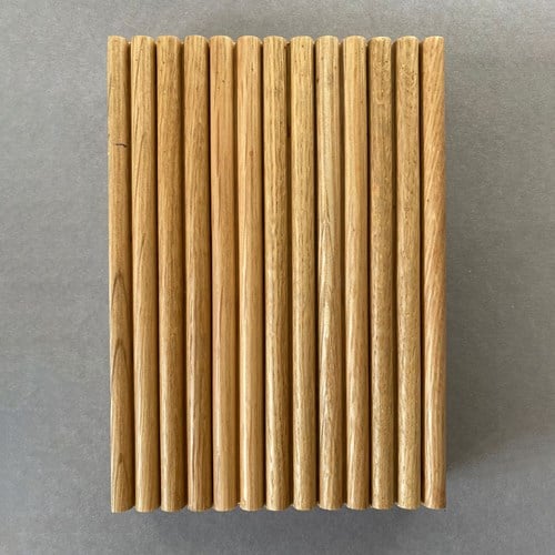 Sample kleur Oak voor badmeubels.