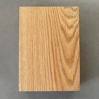 Échantillon de couleur Oak pour les meubles de salle de bains.-2
