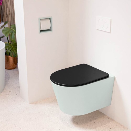 LAVIE hangend toilet single fire rimless diepspoel Greey. Toiletzitting met quick-release & softclose Urban.