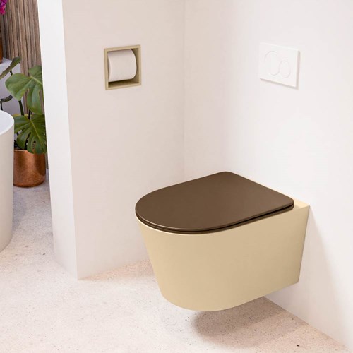 LAVIE hangend toilet single fire rimless diepspoel Sand. Toiletzitting met quick-release & softclose Rust.